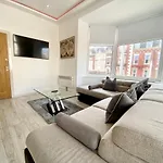 Princess Theatre Beach View Apartments By Blackpool Service Apartments