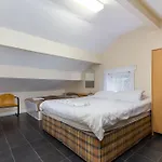 Brecks Hotel