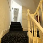 Oyo Hotel 33