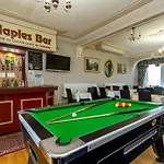 Maples Hotel