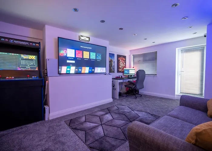 Cavendish Cat And Gaming House