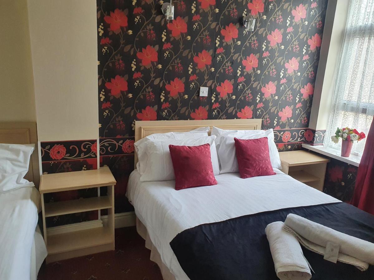 The Allendale Guest house Blackpool