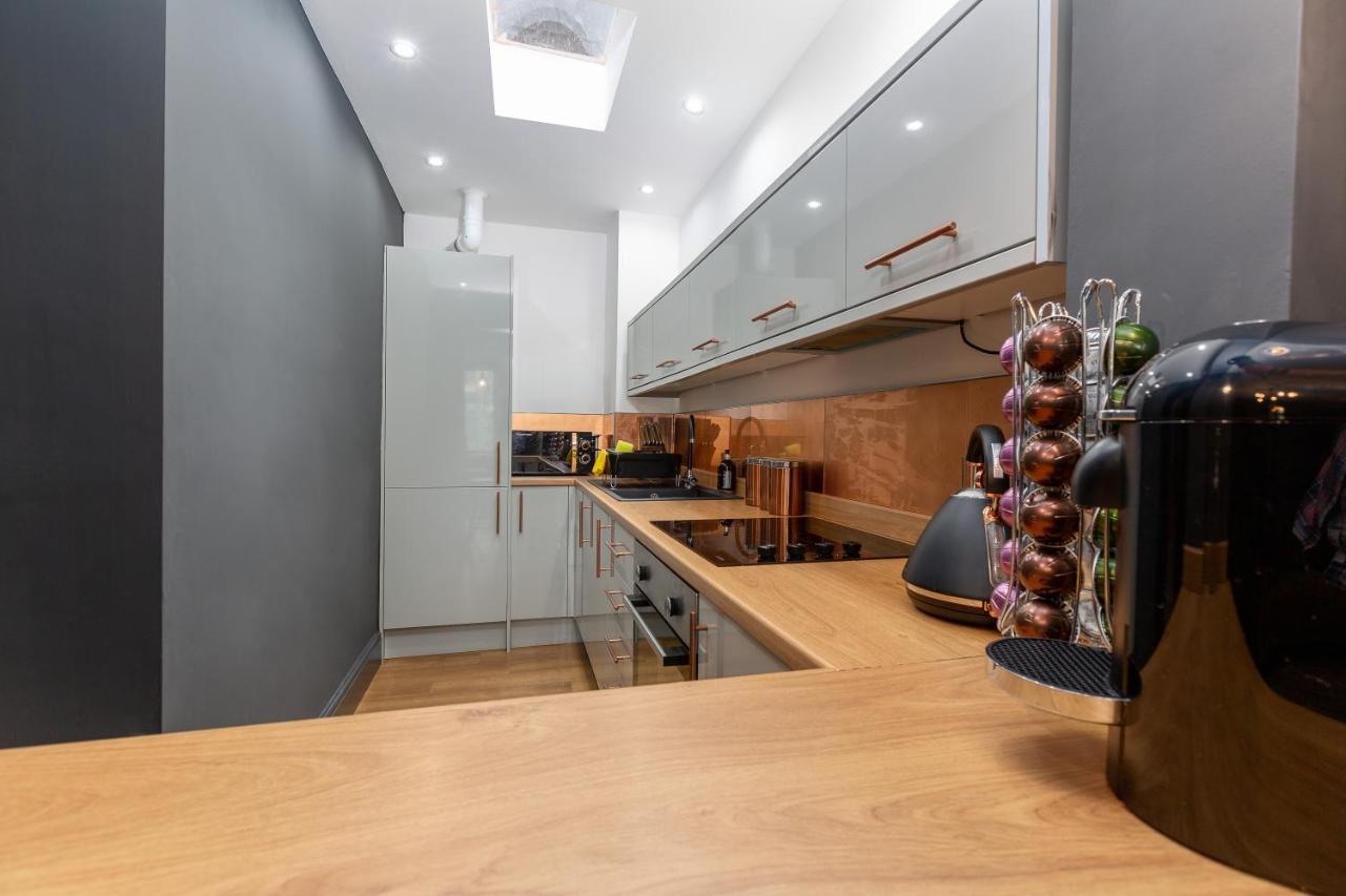 Hi-tech Modern Industrial Feel Two Bedroom House, South Shore Just Off Sea Front * Blackpool
