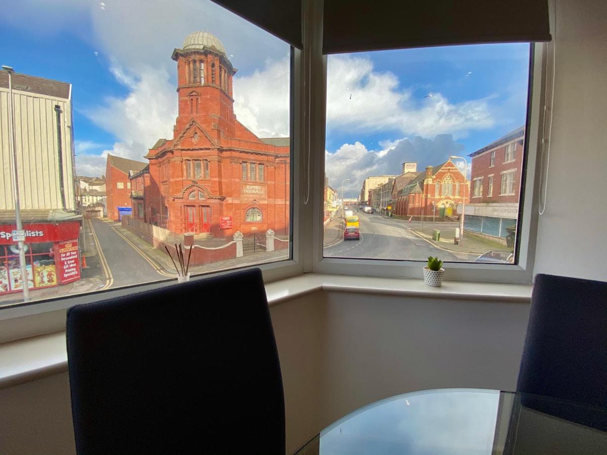 Princess Theatre View By Service Apartment *