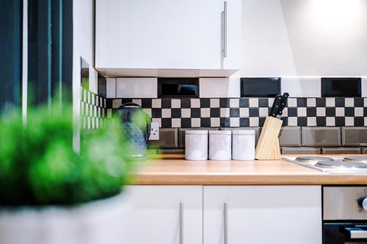 Empire - Tyldesley Road Apartment *