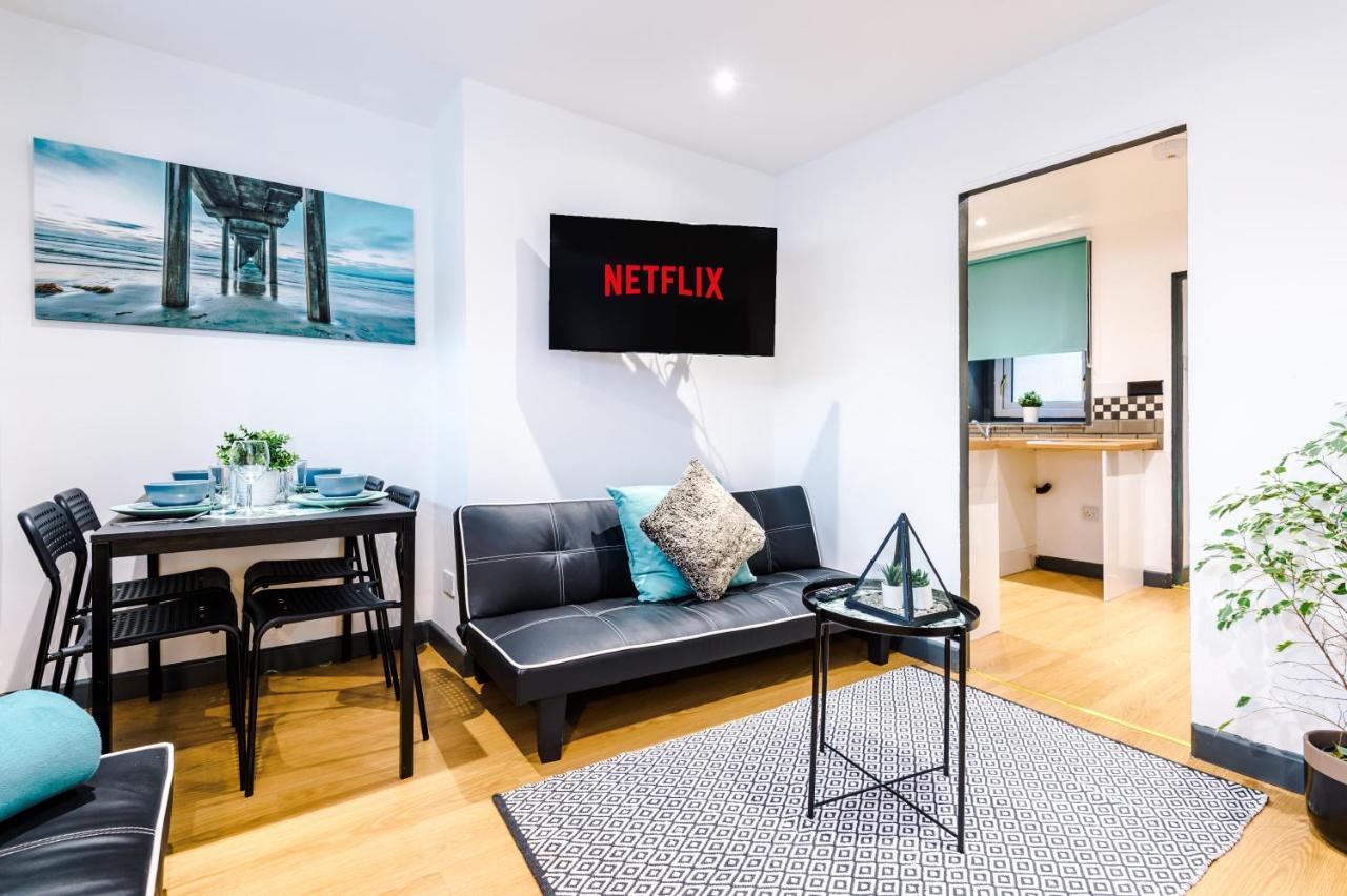 Apartment Empire - Tyldesley Road