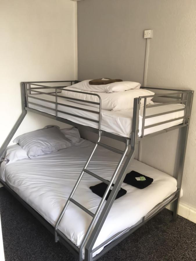 Guest house Myroomz Seaview Blackpool
