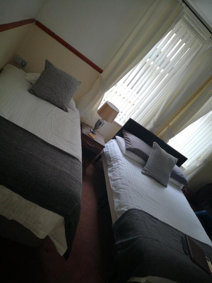Lynbar 4*