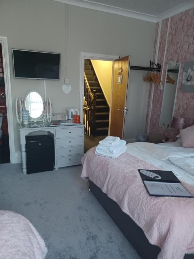 Bed & Breakfast Friends Hotel 4*