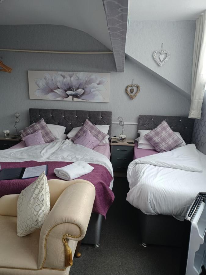 Friends Hotel 4*