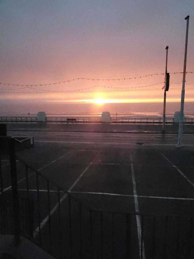 Canasta 2* Blackpool