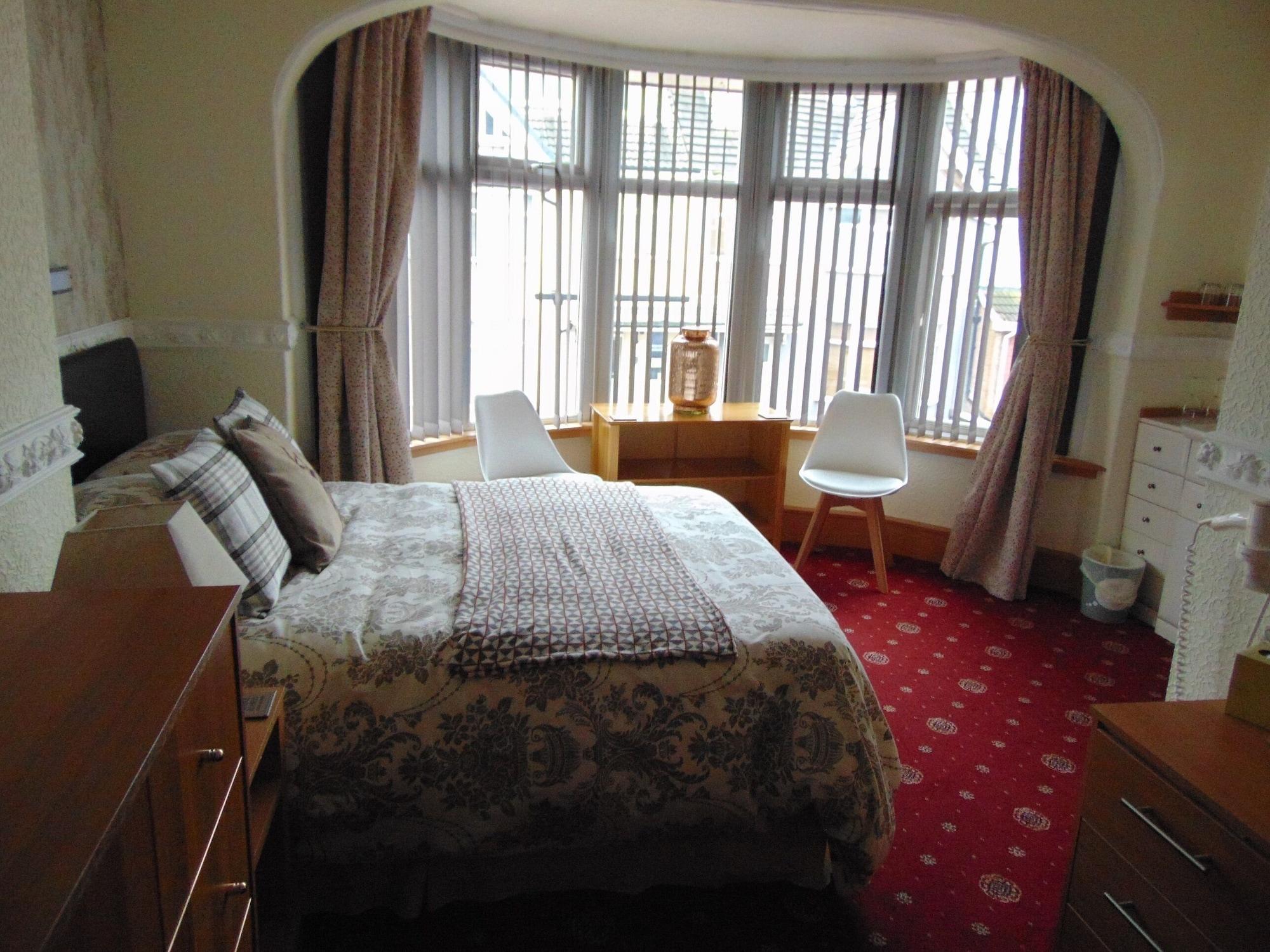 Guest house The Golden Sands 4*