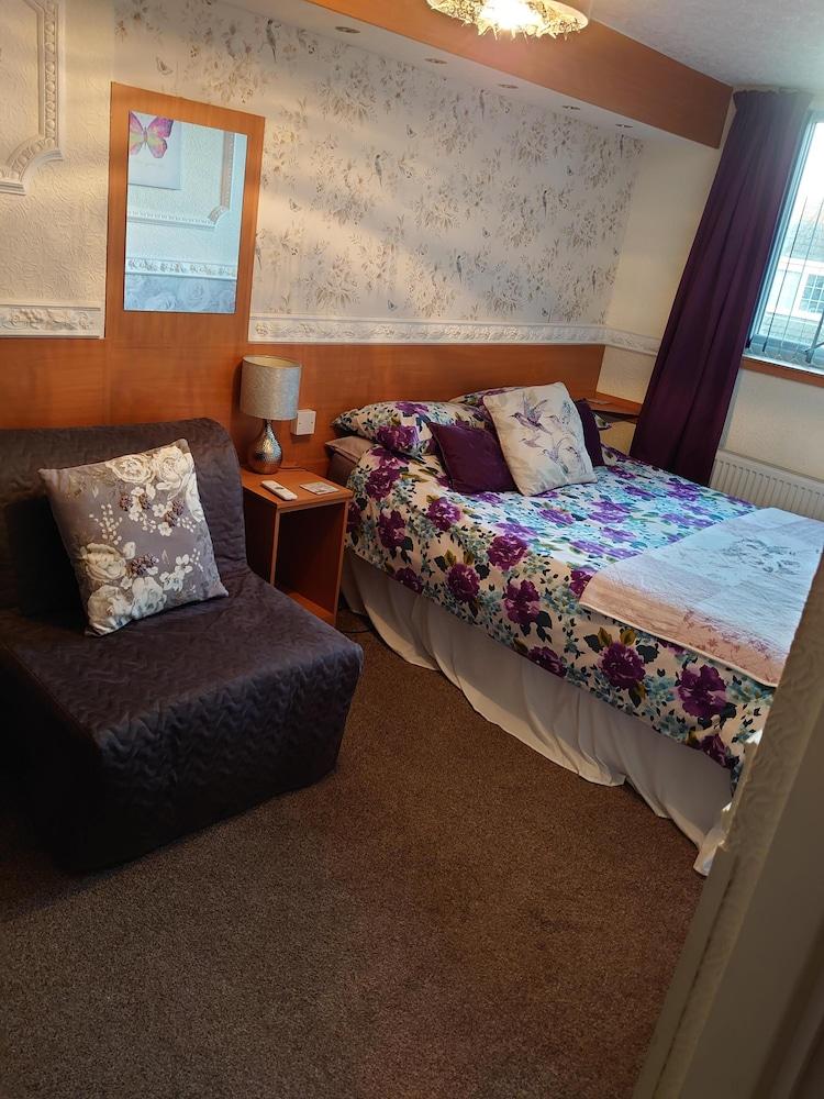 Guest house The Golden Sands Blackpool