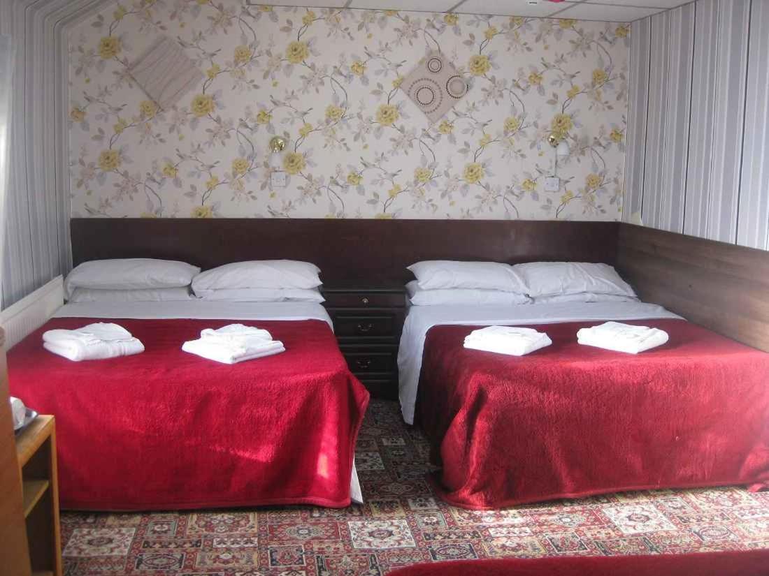Sunset Hotel 3*