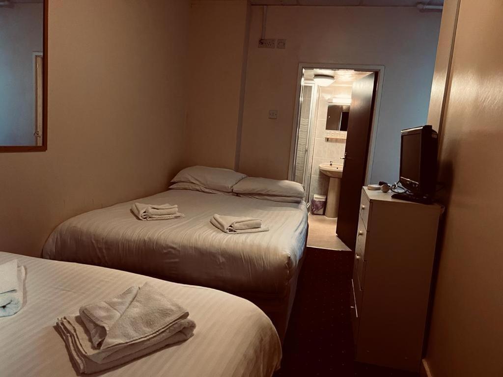 Sunset Hotel 3*