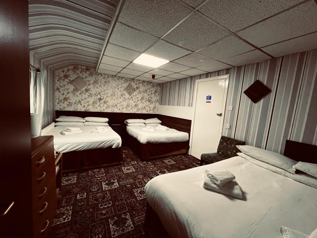 Sunset Hotel 3*