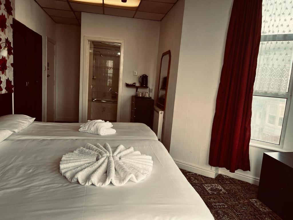 Sunset Hotel 3*