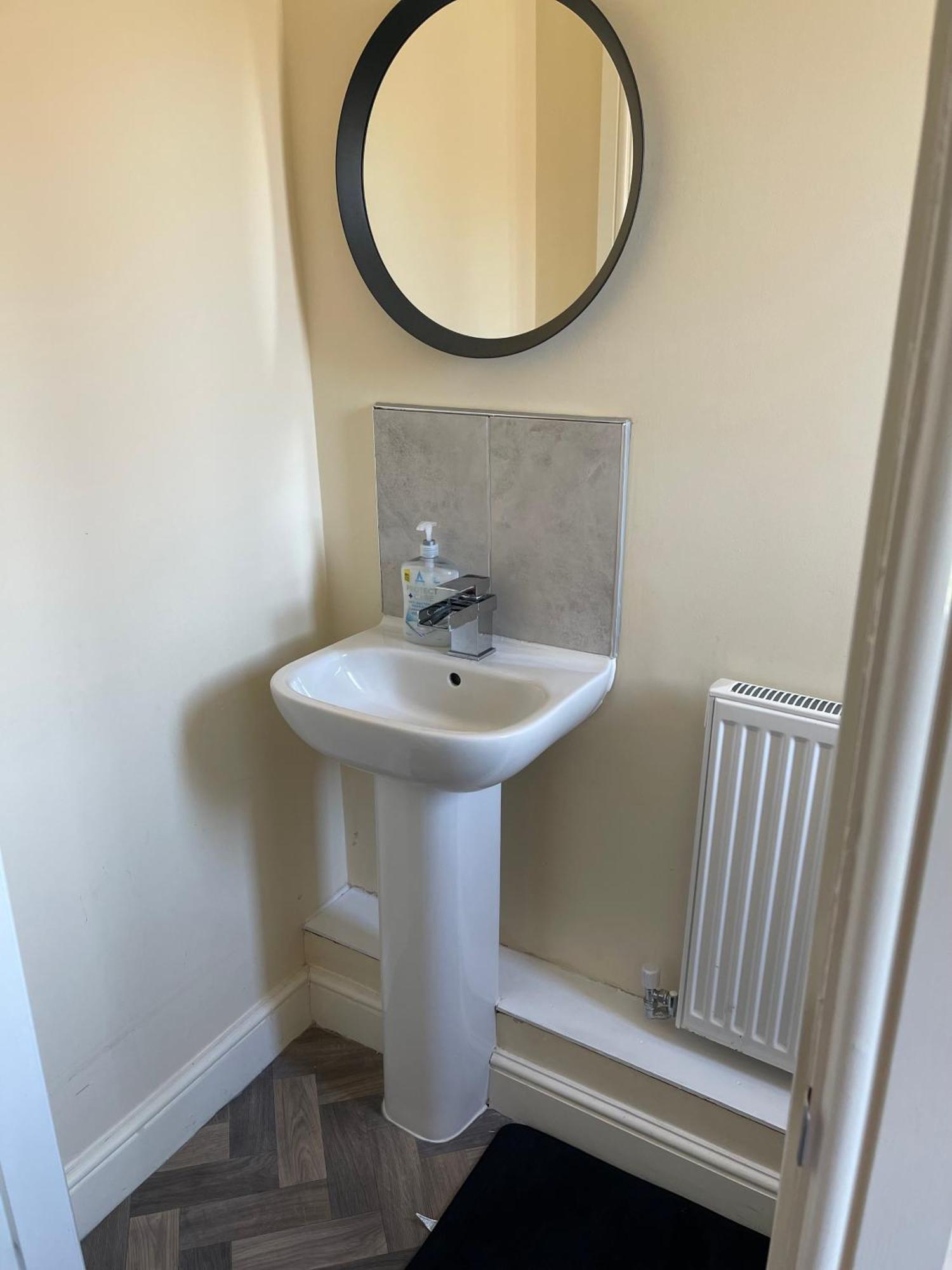 Cheerful 3 Bedroom Town House With Hot Tub Holiday home *