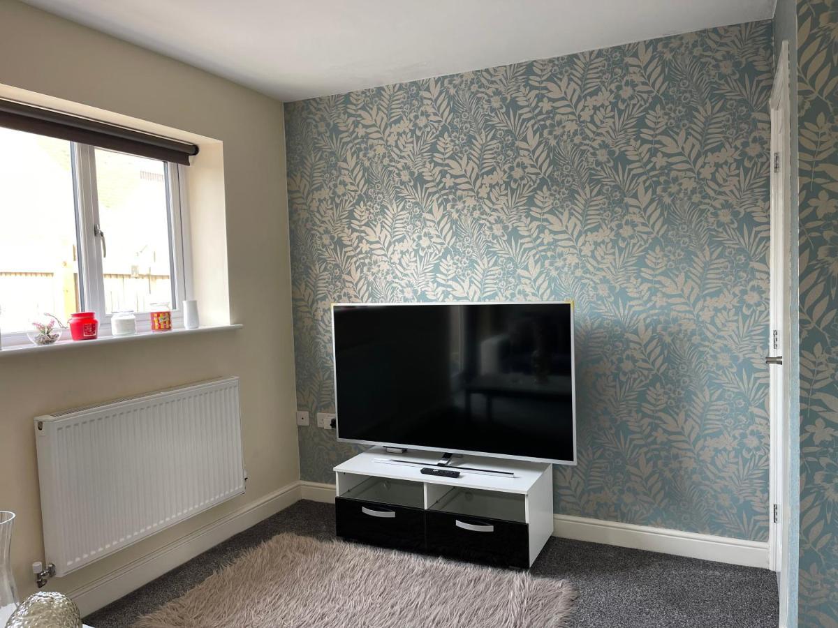 Cheerful 3 Bedroom Town House With Hot Tub