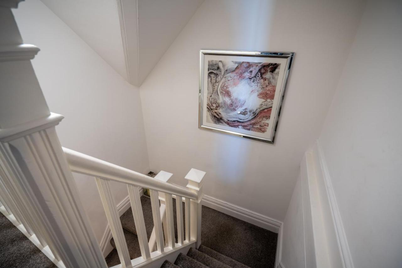 Cavendish Cat And Gaming House * Blackpool