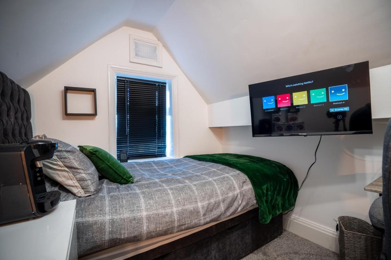 Cavendish Cat And Gaming House Blackpool