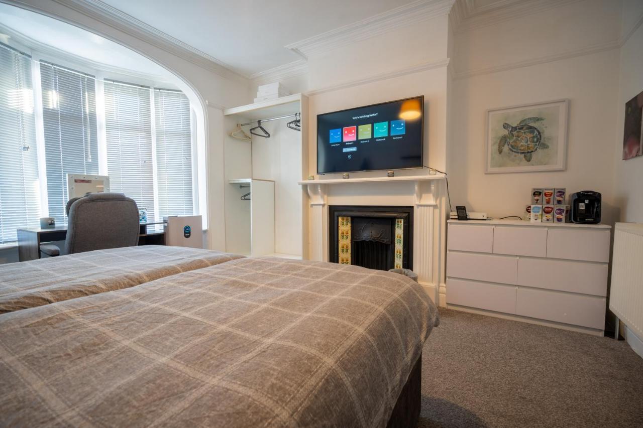 Cavendish Cat And Gaming House * Blackpool