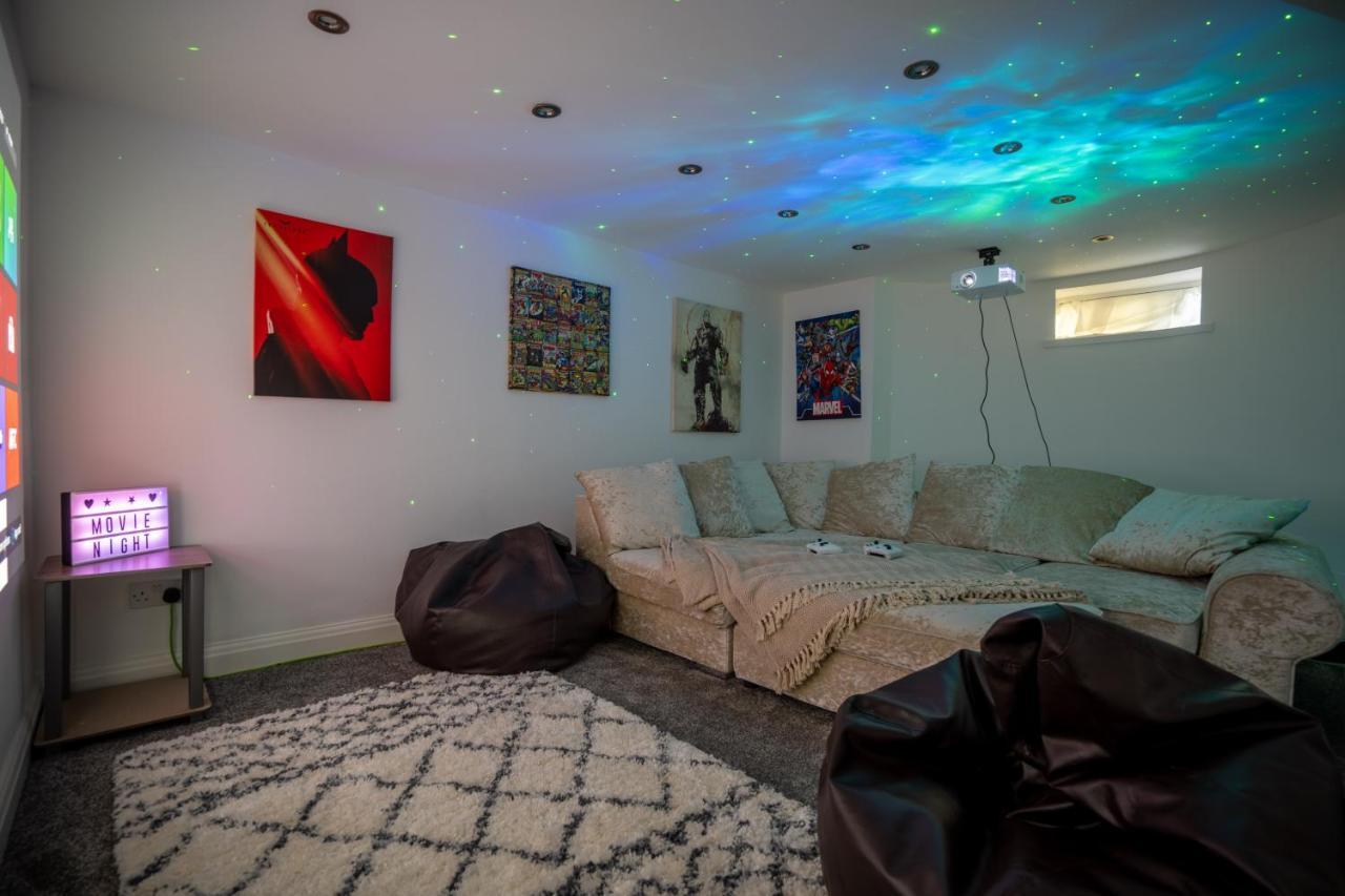 Cavendish Cat And Gaming House * Blackpool