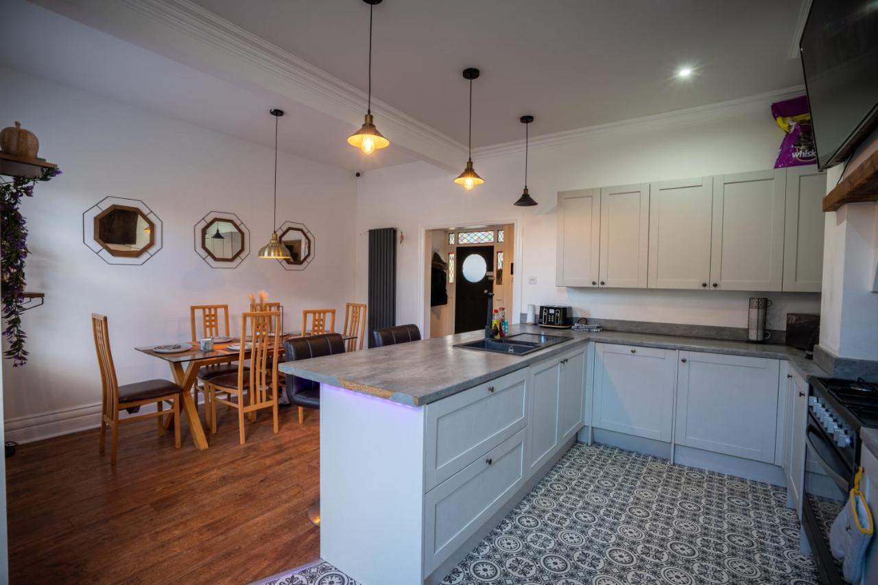Cavendish Cat And Gaming House Homestay Blackpool