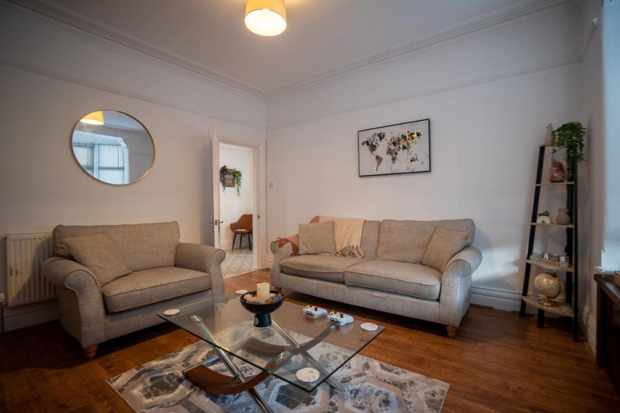 Cavendish Cat And Gaming House * Blackpool