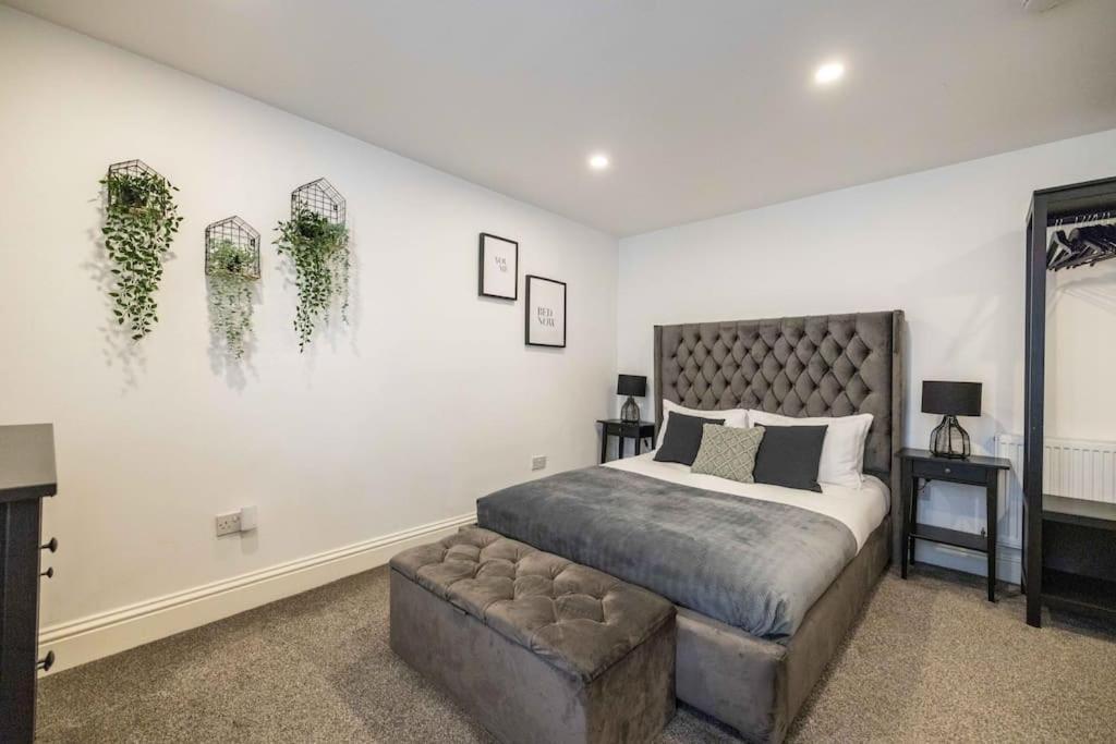 Rd By The V Group Apartment *
