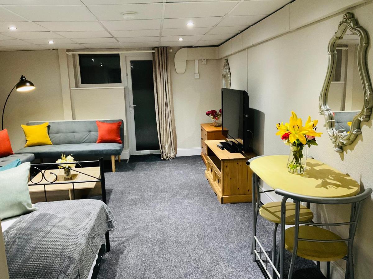 Hotel Danescourt 3*