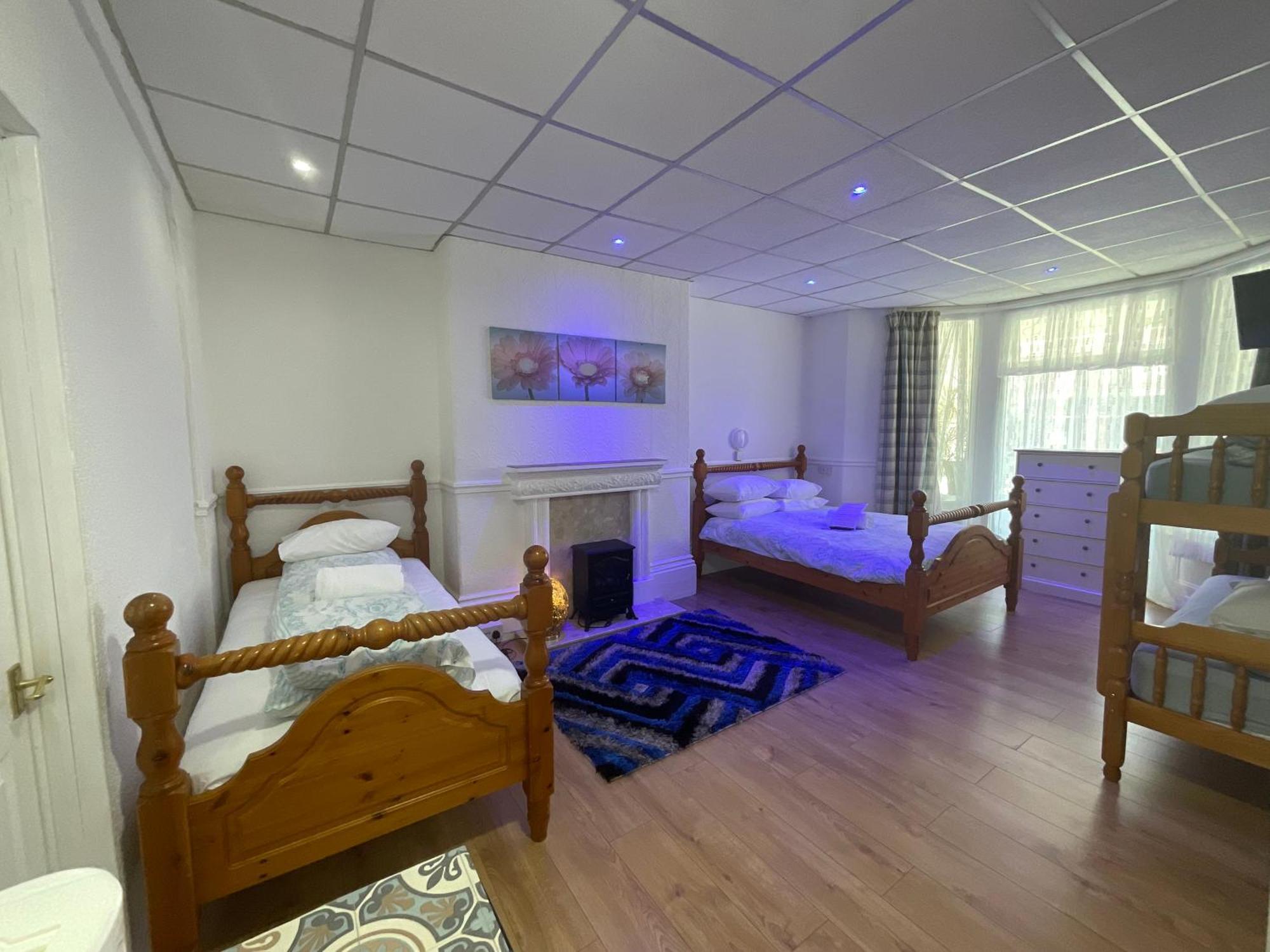 Hotel Danescourt 3*