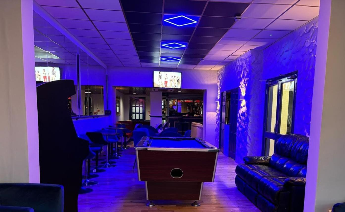 100 Pipers Bed & Breakfast 3*