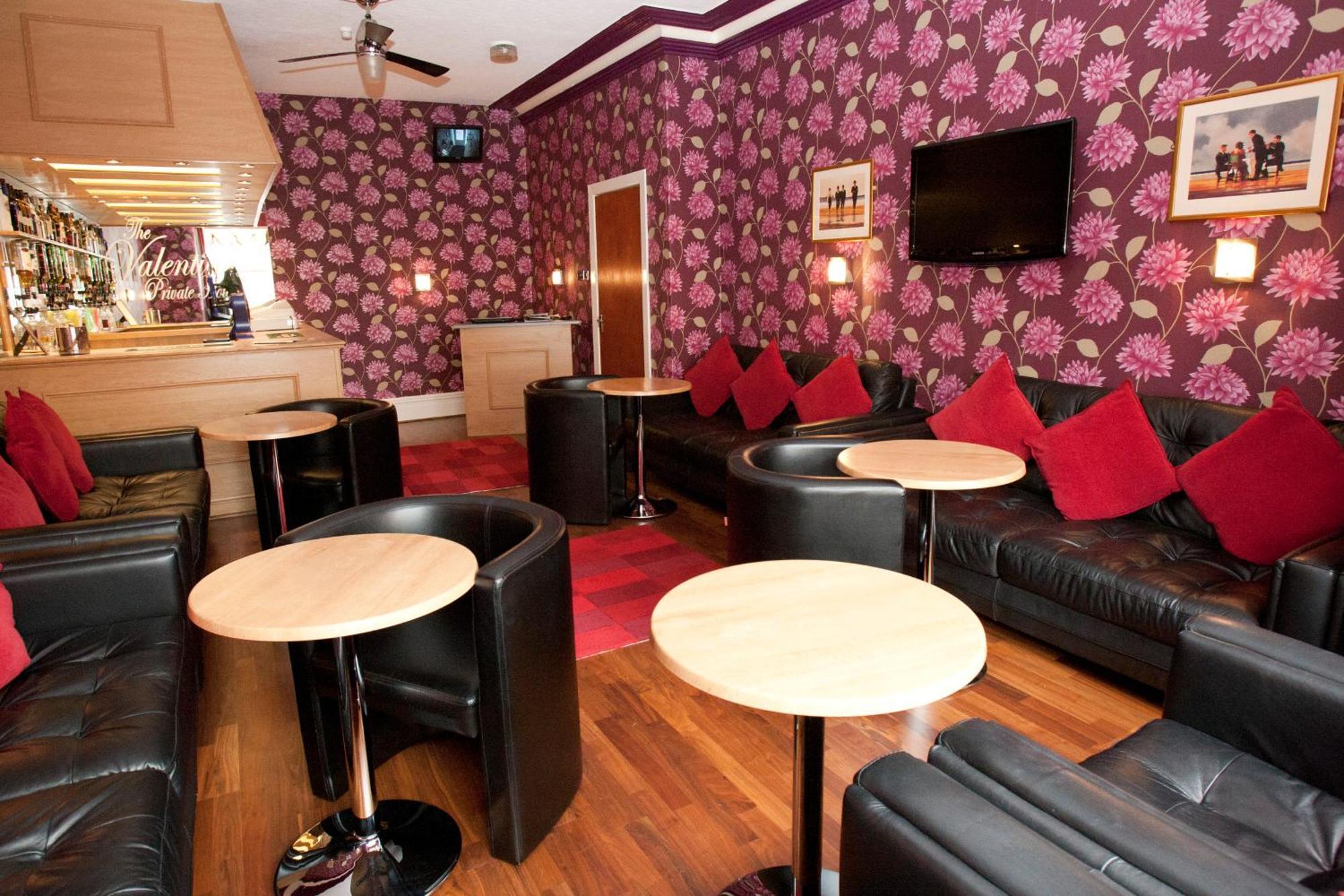 Guest house Valentine Over 21 Adult Couples Only