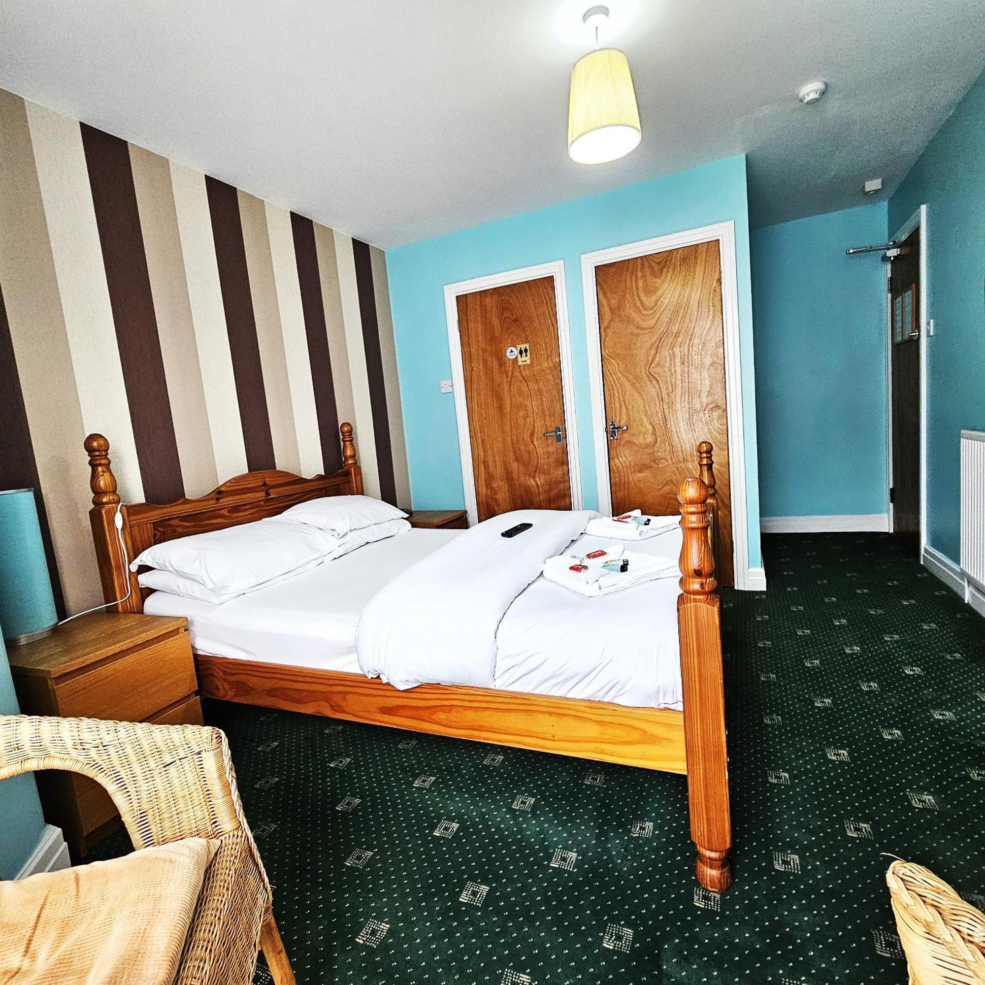 Denville Guest house 3*