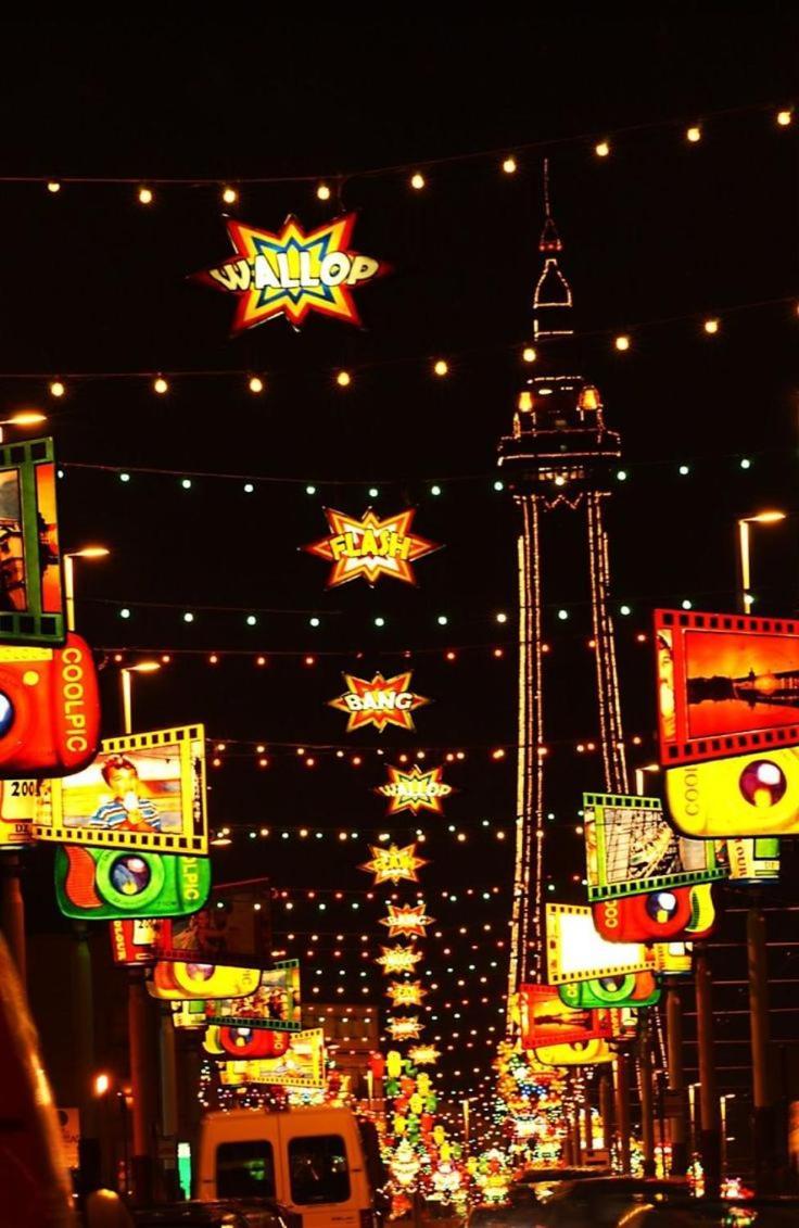 100 Pipers 3* Blackpool