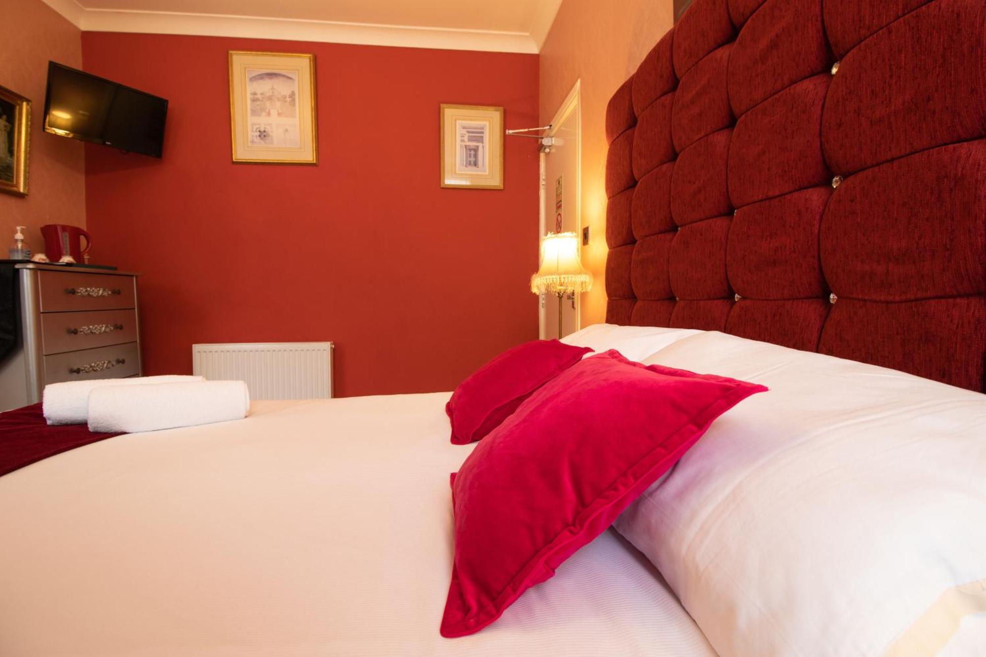 Rouge Hotel