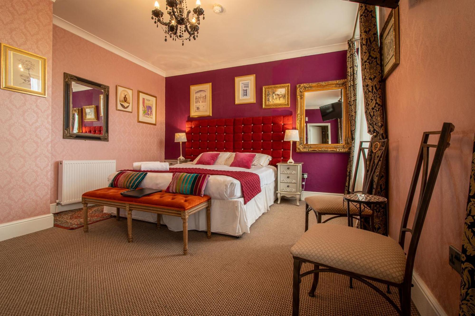 Rouge Hotel