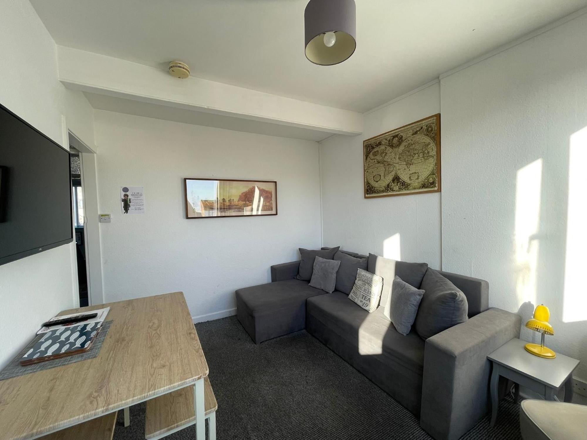 Enjoy Apartment *