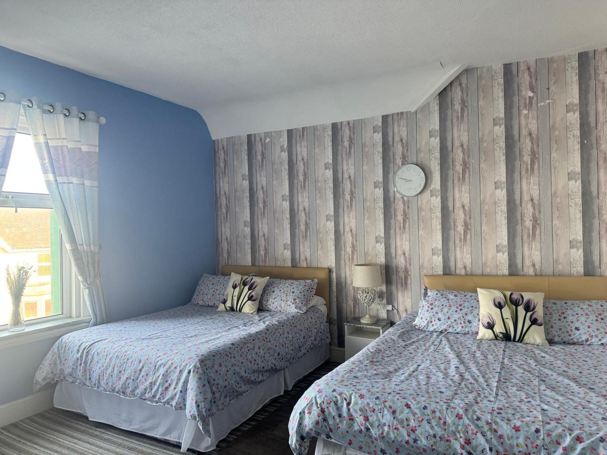 The Holmlea 3* Blackpool