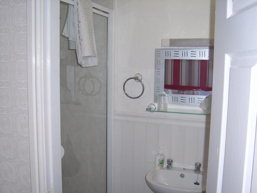 Stafford House 3*