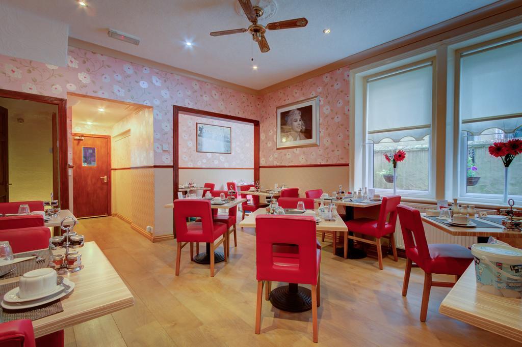 Guest house Valentine Over 21 Adult Couples Only 4*