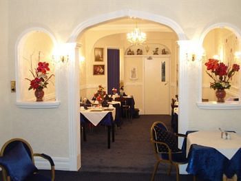 The Golden Sands Guest house 4*