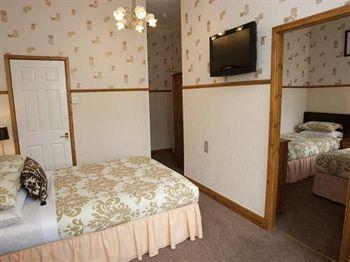 Valentine Over 21 Adult Couples Only Guest house