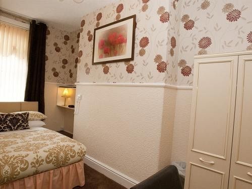 Guest house Valentine Over 21 Adult Couples Only 4*