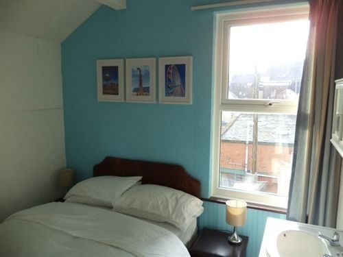 Bed & Breakfast Friends Hotel 4*