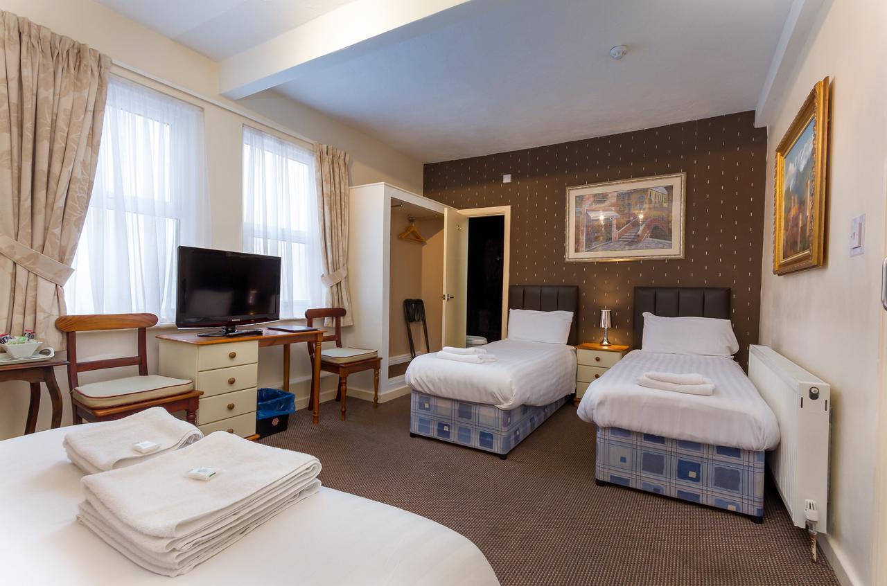 Hotel Maples 3*