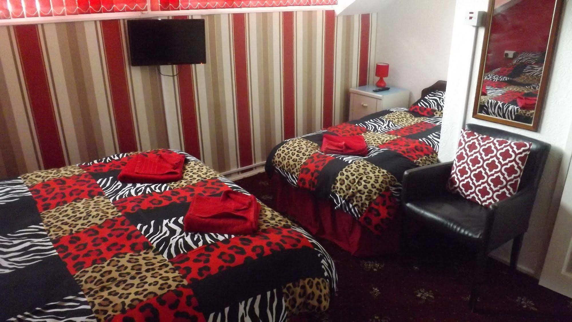 Bed & Breakfast Friends Hotel 4*