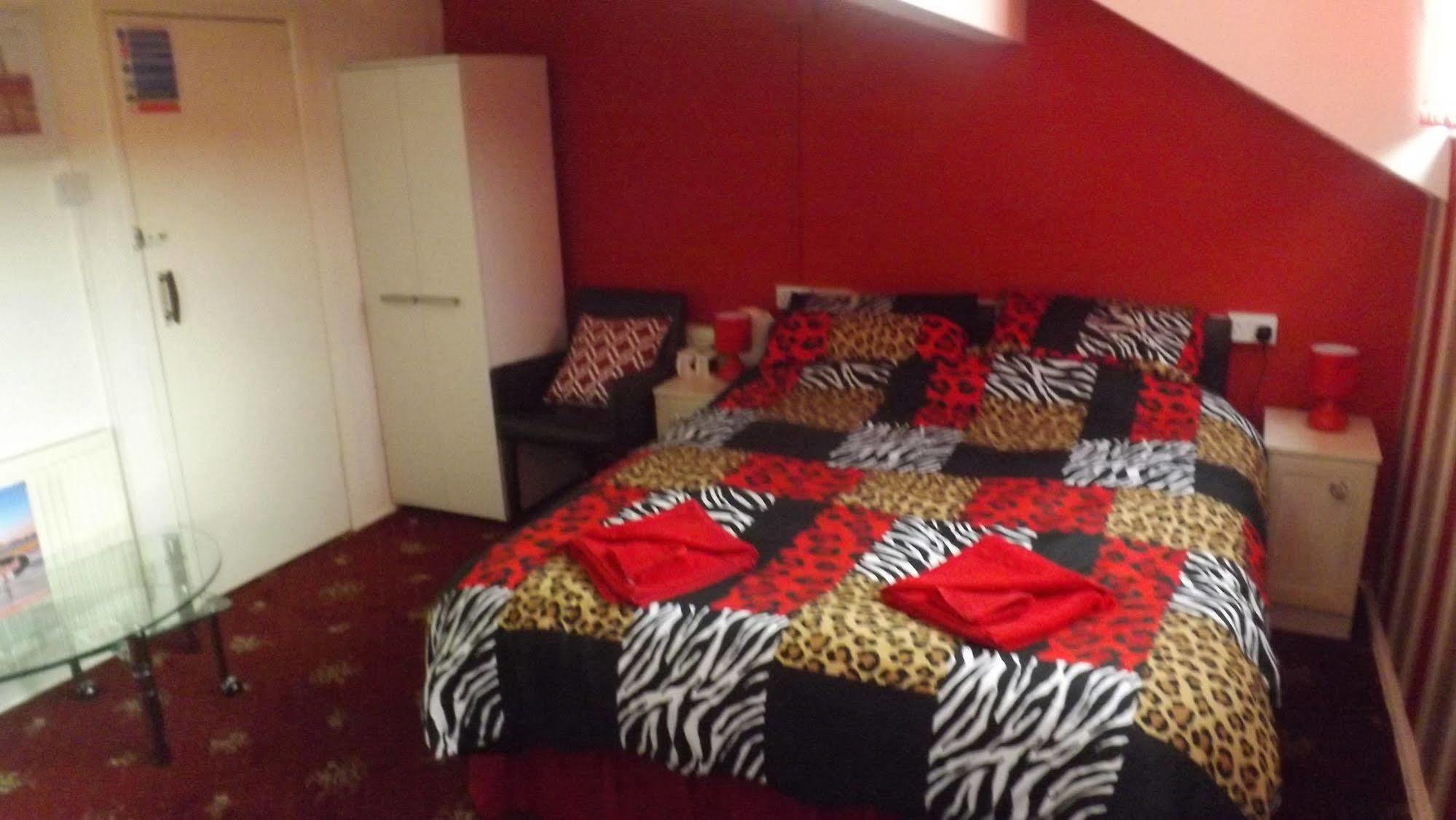 Bed & Breakfast Friends Hotel Blackpool