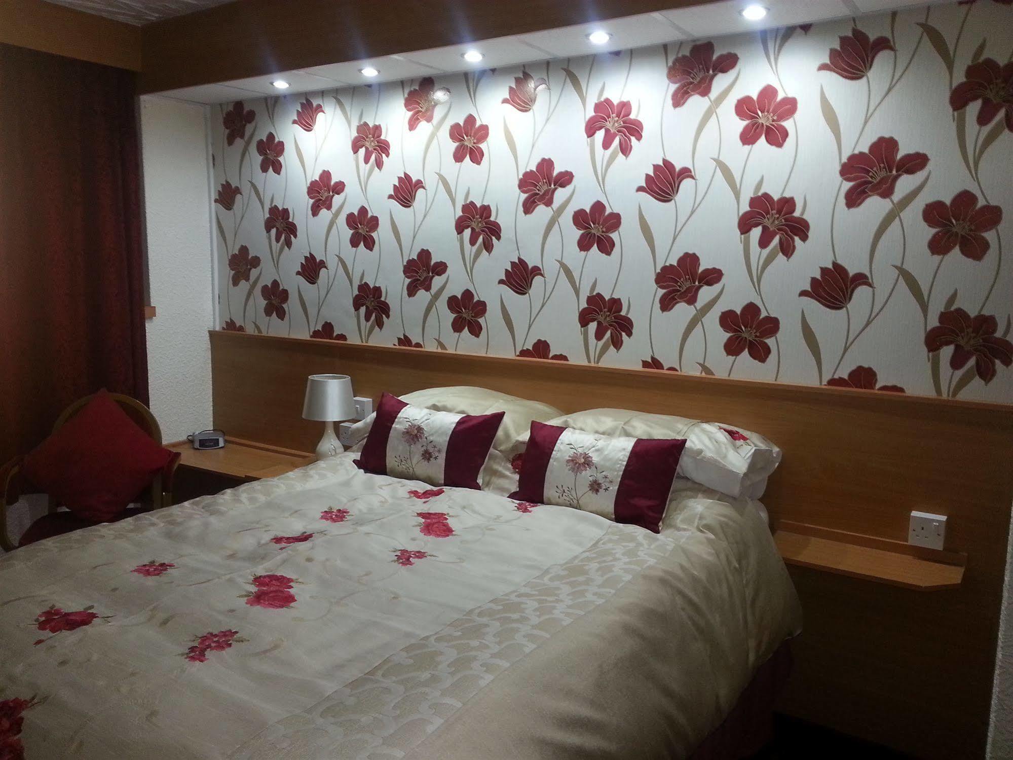 The Golden Sands Guest house 4*